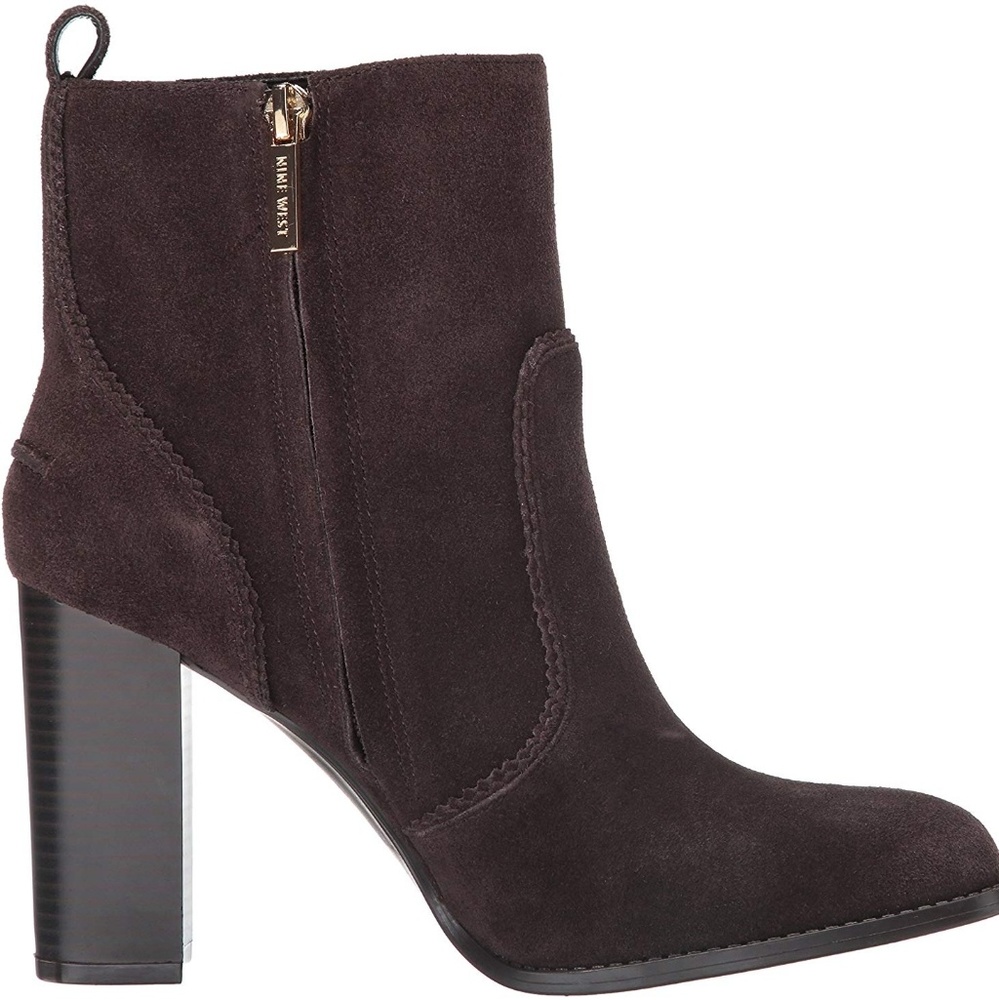 Nine West Quicksand ankle bootie sz5.5M